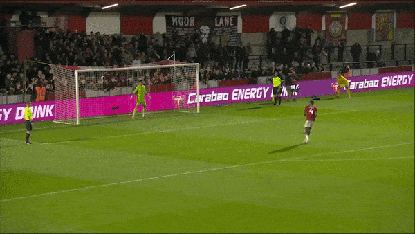 Salford City vs Leeds United 1-1 (pen 9-8): Matt Smith lập công, Pascal Struijk gỡ hòa, Salford City thắng ở loạt luân lưu kịch tính