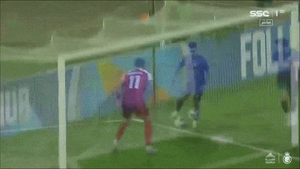 Persepolis vs Al Nassr 0-2: Ronaldo ra sân Champions League châu Á, Esmaeilifar phản lưới nhà, Qassem ấn định chiến thắng, Milad Sarlak nhận thẻ đỏ