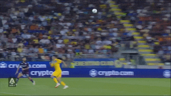 Frosinone vs Fiorentina 1-1: Nicolas Gonzalez đánh đầu mở bàn, Matias Soule đáp trả cú đánh đầu gỡ hòa đẹp mắt