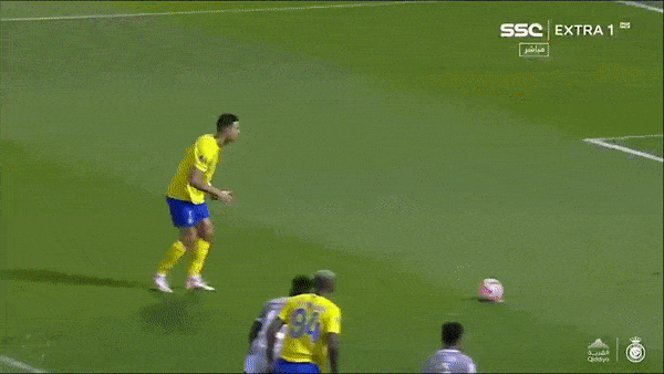 Al Taee vs Al Nassr 1-2: Talisca khai bàn, Misidjan gỡ hòa, ngôi sao Ronaldo ấn định chiến thắng trên chấm penalty 