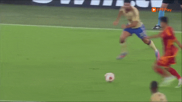 AS Roma vs Servette 4-0: Lukaku tháo gỡ bế tắc cho HLV Mourinho, Belotti tỏa sáng cú đúp, Pellegrini góp công thắng tưng bừng 