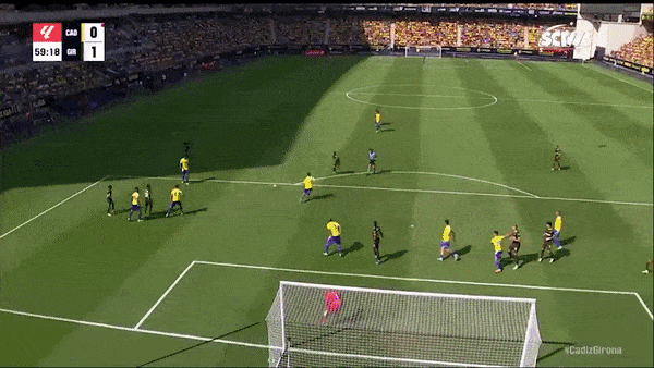 Cadiz vs Girona 0-1: Couto căng ngang, Garcia Serrano tỉa bóng điệu nghệ ghi bàn duy nhất, Darwin Machis nhận thẻ đỏ