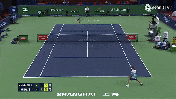 Hubert Hurkacz hạ Fabian Marozsan 2-1 (4-6, 6-1, 6-3) giành vé đầu tiên vào bán kết Shanghai 2023