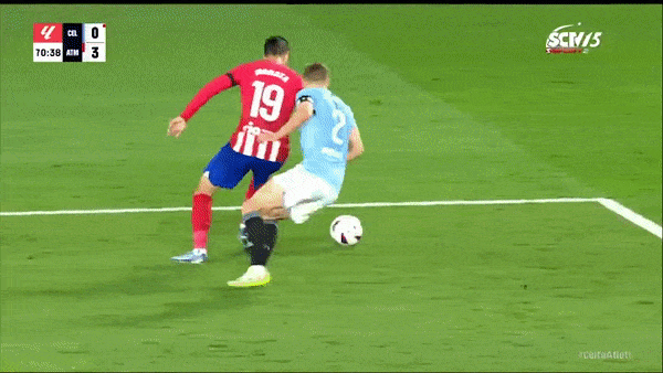 Celta Vigo vs Atletico Madrid 0-3: Griezmann thăng hoa hattick, Ivan Villar nhận thẻ đỏ, HLV Simeone thắng dễ