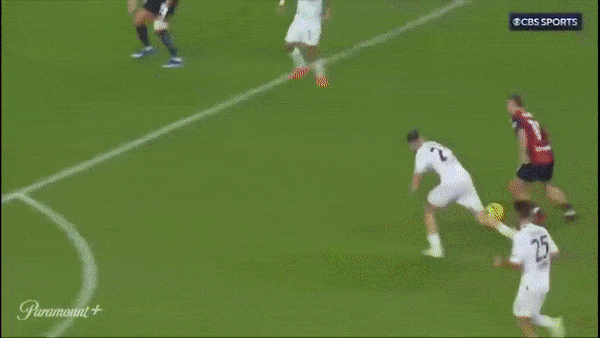 Genoa vs Salernitana 1-0: Malinovskyi kiến tạo, Gudmundsson sút xa đẹp mắt, ghi bàn duy nhất