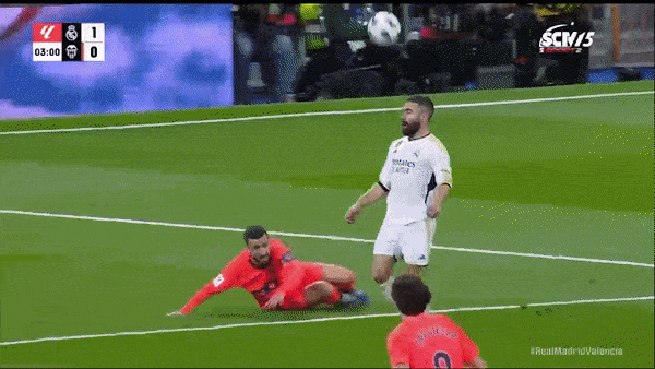 Real Madrid vs Valencia 5-1: Carvajal khai bàn, Vinicius, Rodrygo đua tài lập cú đúp, Real bám đuổi ngôi đầu La Liga