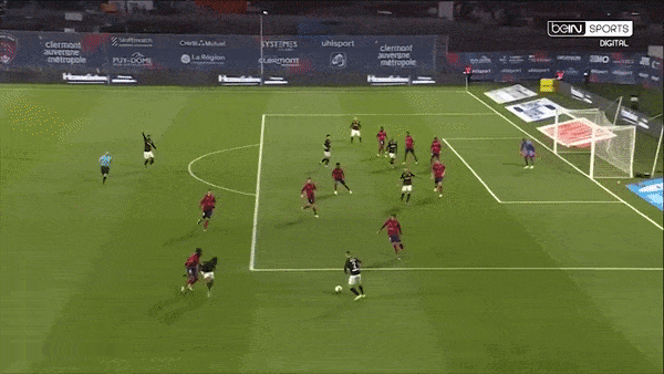 Clermont vs Lens 0-3: Elye Wahi khai bàn, Thomasson, Wesley Said ấn định chiến thắng, Elye Wahi nhận thẻ đỏ 