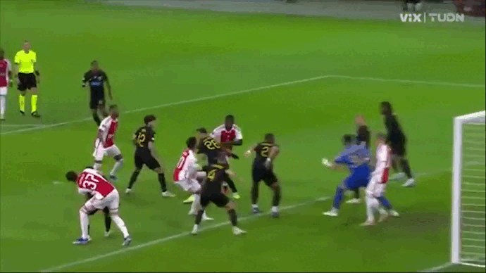 Ajax vs AEK 3-1: Chuba Akpom xuất thần cú đúp, Kenneth Taylor lập công, Levi Garcia ngược dòng bất thành