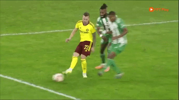 Aris Limassol vs Sparta Praha 1-3: Jan Kuchta sớm mở bàn, Birmancevic ghi cú đúp chốt hạ chiến thắng, Bengtsson ghi bàn danh dự