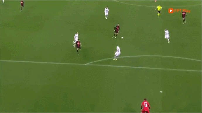 Leverkusen vs Molde 5-1: Schick sớm áp đặt thế trận, Tapsoba ghi bàn, Adam Hlozek lập cú đúp, Ellingsen phản lưới nhà 