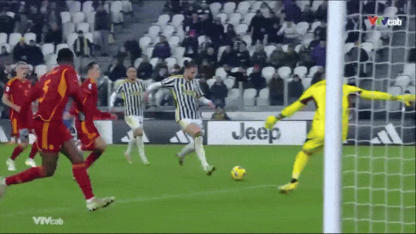 Juventus vs AS Roma 1-0: Vlahovic kiến tạo, Rabiot tỉa góc tinh tế, Lukaku tịt ngòi, HLV Mourinho ngậm ngùi