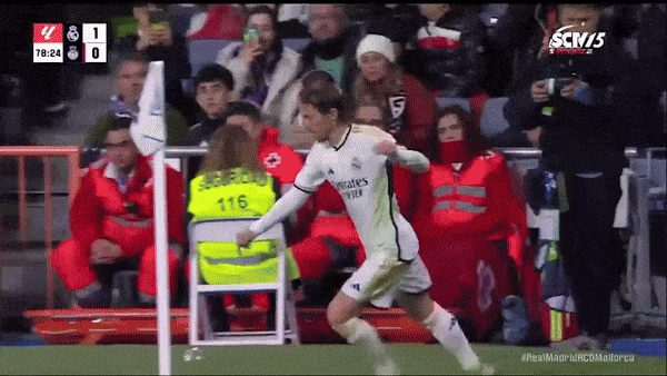 Real Madrid vs Mallorca 1-0: Vinicius, Sanchez, Costa, Brahim Diaz bật xà, sút trúng cột, Modric tạt bóng, Rudiger đánh đầu giúp Real tạm dẫn đầu La Liga