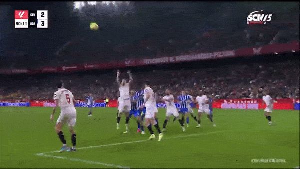 Sevilla vs Alaves 2-3: Tenaglia, Martinez sớm lập công, Rafa Mir, Ocampos ngược dòng nhờ penalty, Duarte đánh đầu chốt hạ