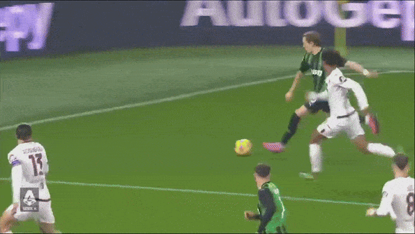 Sassuolo vs Torino 1-1: Hấp dẫn 9 phút đầu, Pinamonti mở bàn phút thứ 5, Duvan Zapata gỡ hòa ngay phút thứ 9, 80 phút còn lại kịch tính