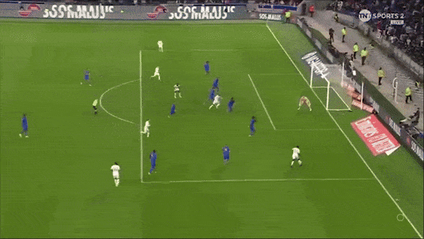 Lyon vs Nice 1-0: Ernest Nuamah chuyền ngược về, Orel Mangala tung cú sút đẹp mắt ghi bàn duy nhất bỏ túi 3 điểm