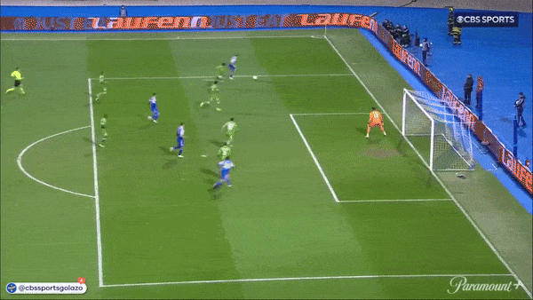 Dinamo Zagreb vs Real Betis 1-1 (chung cuộc 2-1): Cedric Bakambu thắp lên hy vọng nhưng Hoxha kiến tạo, Kaneko Takuro giành vé đi tiếp Europa Conference