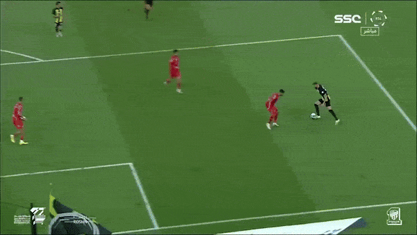 Al Ittihad vs Al Wehda 2-1: Ighalo mở bàn, Benzema hỏng penalty, Al Mosa nhận thẻ đỏ, Hamdallah ngược dòng cú đúp khó tin giành chiến thắng