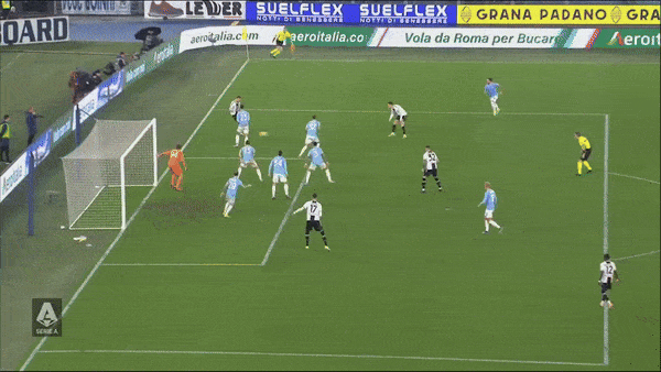 Lazio vs Udinese 1-2: Lorenzo Lucca mở bàn, Giannetti bất ngờ phản lưới nhà, Oier Zarraga chốt hạ chiến thắng, Nehuen Perez nhận thẻ đỏ