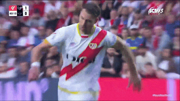 Rayo Vallecano vs Real Betis 2-0: Florian Lejeune đá phạt đẹp mắt mở bàn, Sergio Camello ấn định chiến thắng thuyết phục