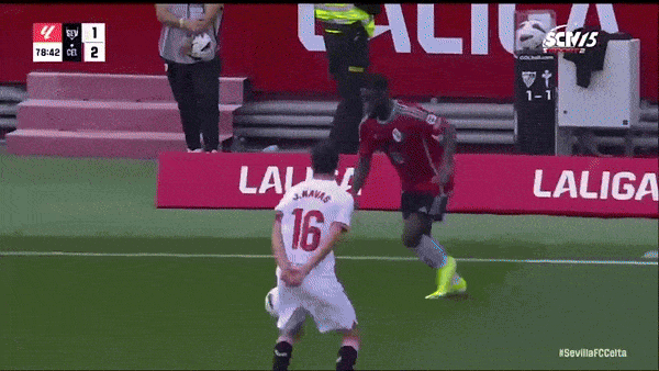 Sevilla vs Celta Vigo 1-2: En-Nesyri chớp thời cơ mơ bàn, Carles Perez gỡ hòa, Strand Larsen đệm bóng ngẫu hứng ghi siêu phẩm chốt 3 điểm