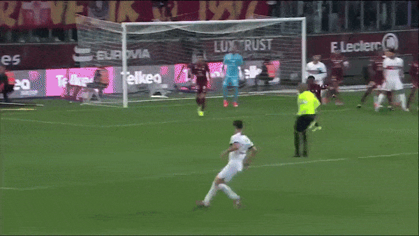 Metz vs PSG 0-2: Không có Mbappe, Soler sớm mở bàn, Lee Kang In chốt hạ thêm mùa giải Ligue 1 không đối thủ của PSG 