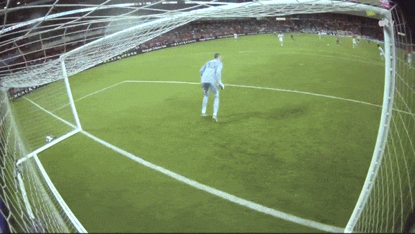 Chicago Fire vs LA Galaxy 2-1: Riqui Puig mờ bàn nhờ penalty, Hugo Cuypers gỡ hòa, Brian Gutierrez chớp thời cơ giành chiến thắng