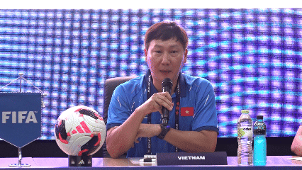 HLV Kim Sang-sik: "Tuyển Việt Nam xem FIFA ASEAN Cup là thử thách mới"