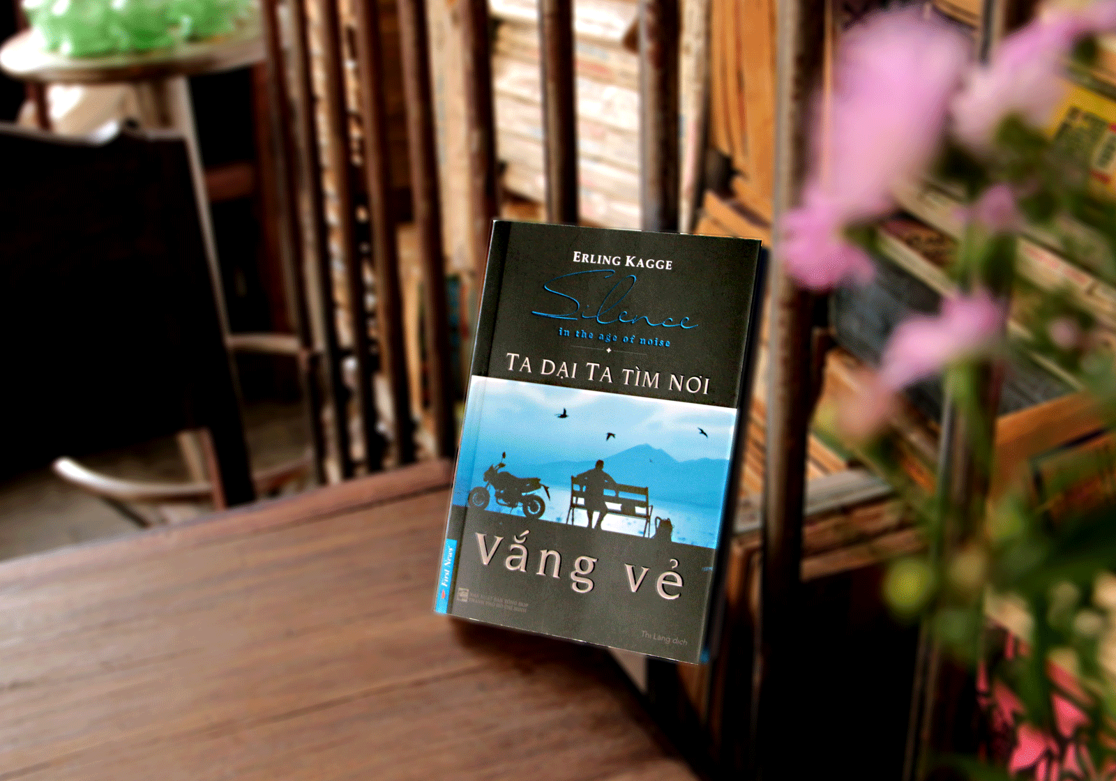 Đọc “Ta dại ta tìm nơi vắng vẻ” để hiểu về thinh lặng ảnh 2