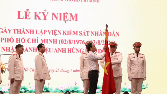 Viện Kiểm sát nhân dân TPHCM đón nhận danh hiệu Anh hùng Lao động