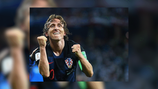 Luka Modric: Lát chanh khô “mạnh mẽ, lãng mạn” trong ly rượu Rakija