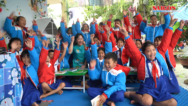 Báo SGGP tặng học bổng, công trình và áo ấm cho học sinh miền biển Gia Lai