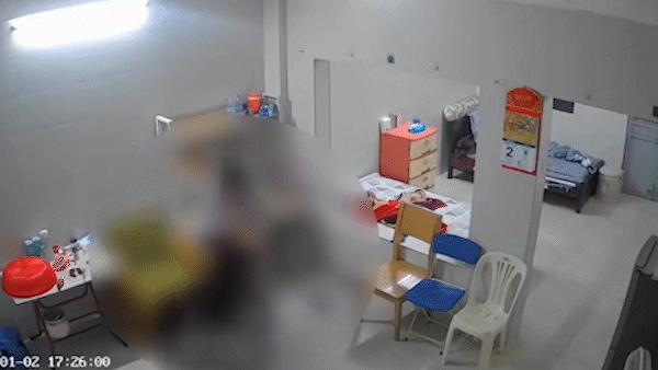 Khởi tố vụ án để điều tra người giúp việc bạo hành bà cụ 82 tuổi