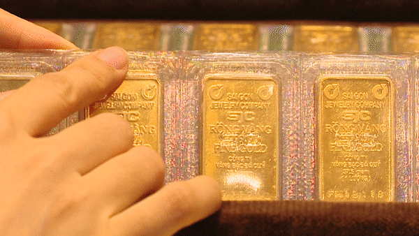Giá vàng sáng nay giảm 5 triệu đồng/lượng
