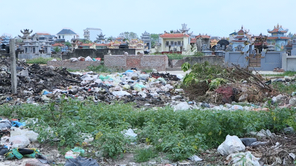 Ninh Bình: Bãi rác sát khu dân cư, gây ô nhiễm môi trường