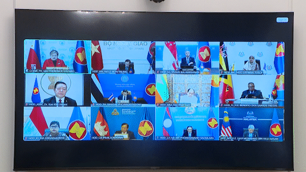 Kêu gọi khôi phục việc đi lại tại eo biển Hormuz