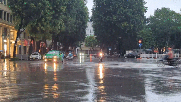 Không khí lạnh tràn xuống, miền Bắc sắp có mưa, trời mát