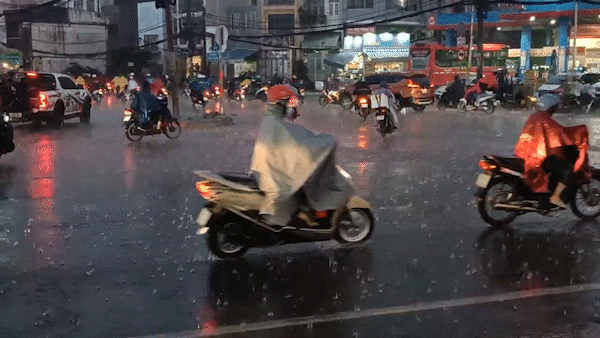 Mưa dông diện rộng sẽ diễn ra đến ngày 21-5