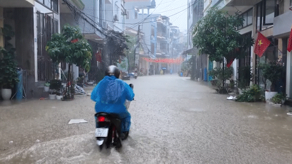 Nhiều nơi có mưa diện rộng, cảnh báo lũ trên sông Thương