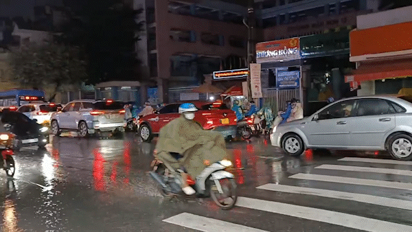 Nam bộ tiếp tục có mưa dông