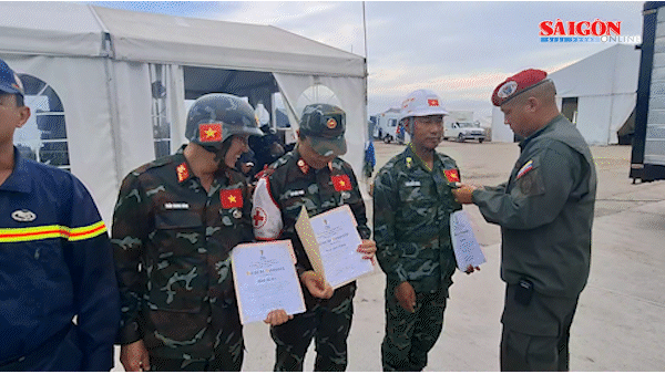 Đoàn cứu nạn, cứu hộ Việt Nam được trao tặng Huy chương Anh hùng Venezuela