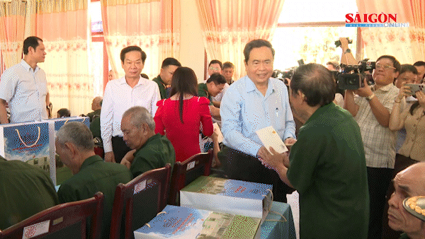Chủ tịch Quốc hội Trần Thanh Mẫn tri ân người có công với cách mạng tại TPHCM