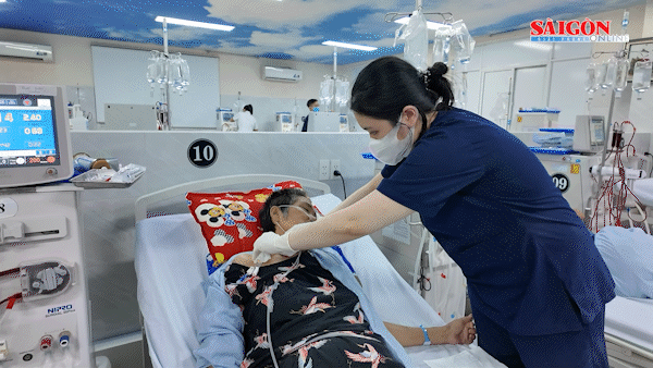 Chạy thận lúc nửa đêm 