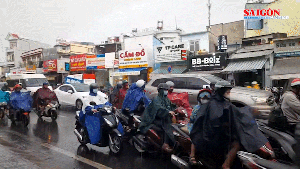 TPHCM và Nam bộ tiếp tục mưa lớn về chiều tối