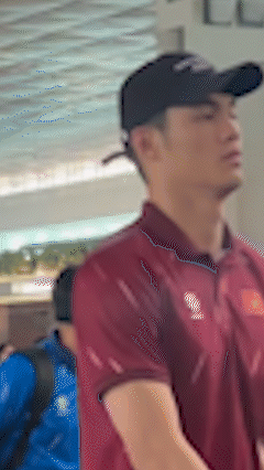 Tuyển Việt Nam về nước sau FIFA ASEAN Cup, CĐV khẳng định tiếp tục ủng hộ