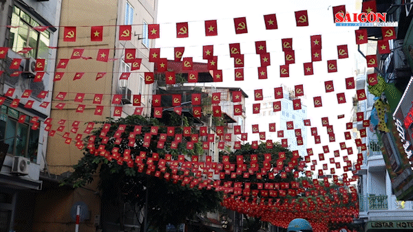 Hà Nội rực rỡ cờ hoa trong Ngày Giải phóng Thủ đô 10-10