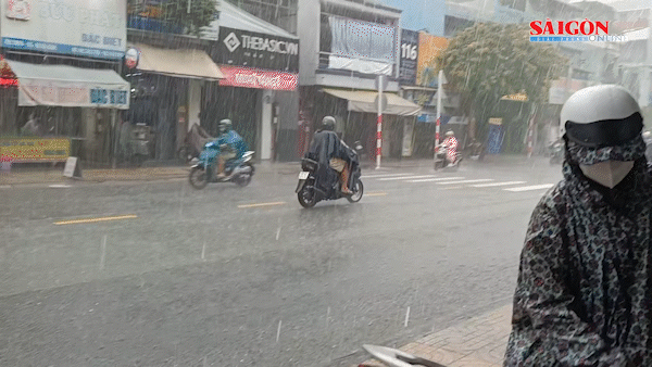 Nam bộ mưa dông về chiều, Bắc bộ nắng oi bức