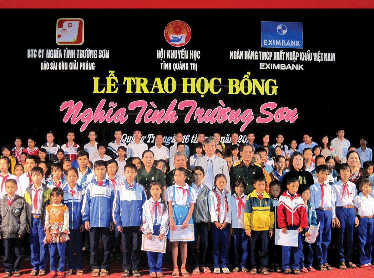 Sai Gon Giai Phong Newspaper celebrates 45th founding anniversary ảnh 2