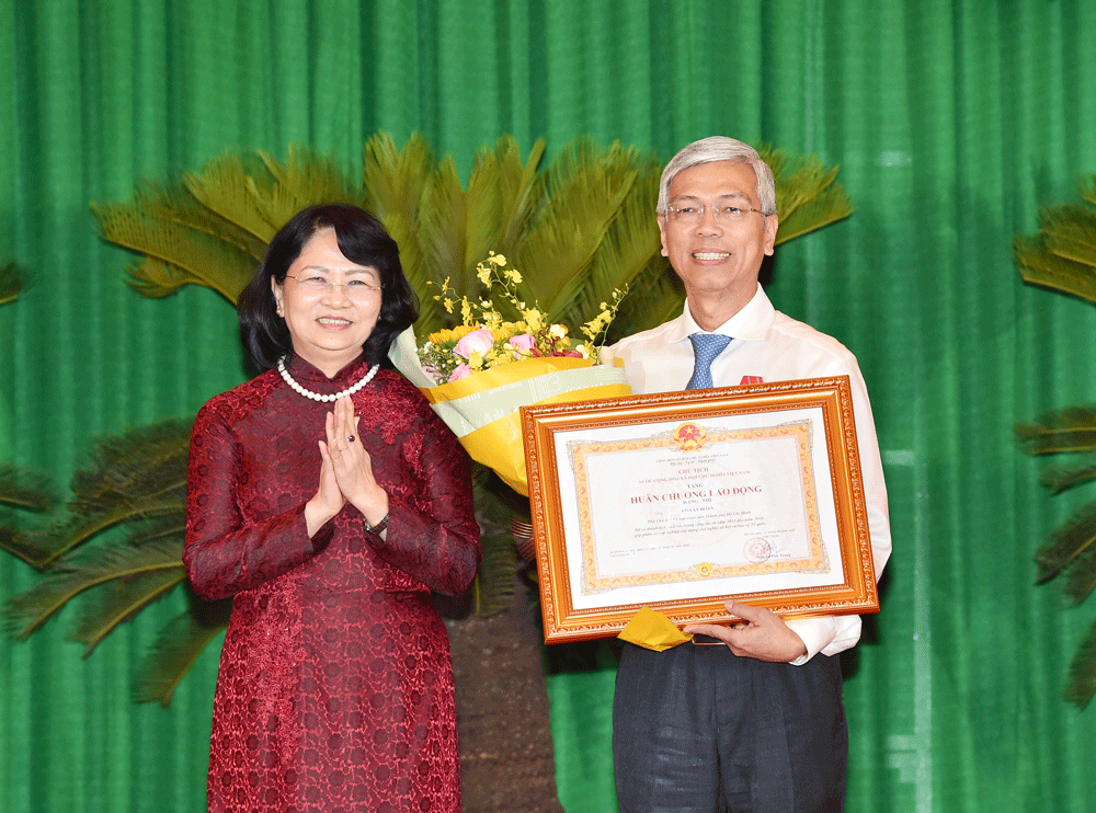 7th HCMC Patriotic Emulation Congress opens ảnh 7