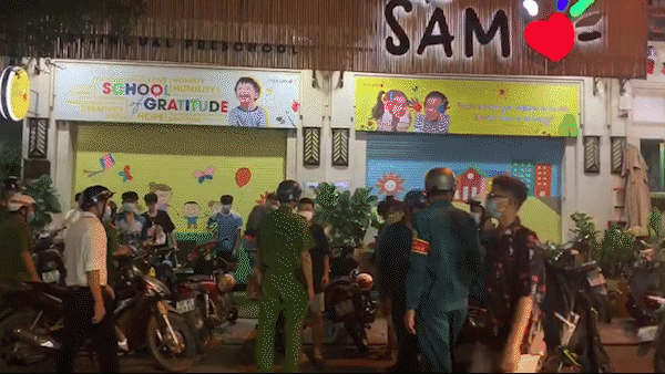 Go Vap District fines businesses, people for breaking Covid-19 rules