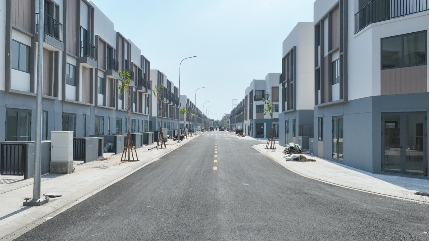 Một phân khu thấp tầng thuộc dự án K-Home New City – Đô thị NOXH chuẩn Singapore đầu tiên tại Việt Nam, do Kim Oanh Land phát triển tại thành phố mới Bình Dương.